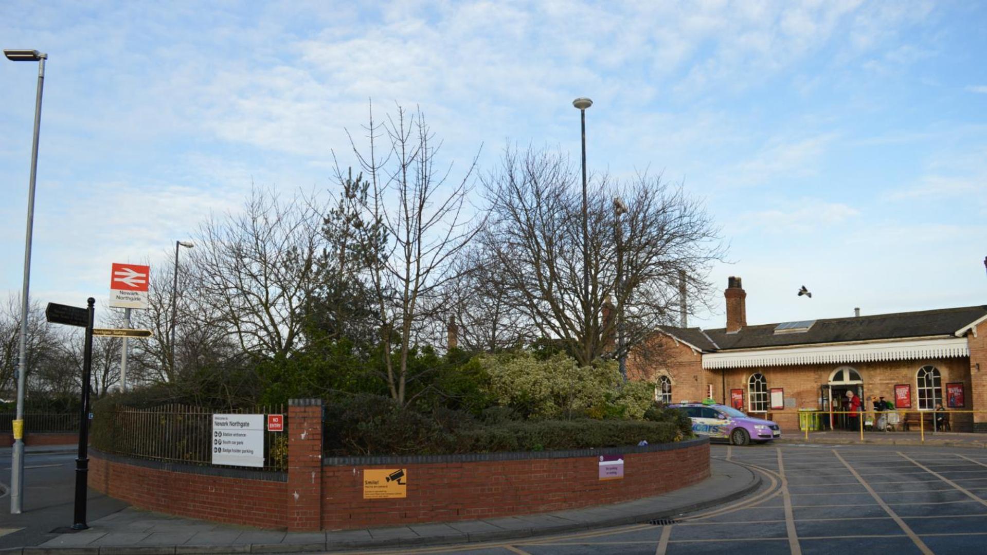 Villa Warburton House, Newark - Walking Distance From North Gate Train Station & Market Place Exterior foto